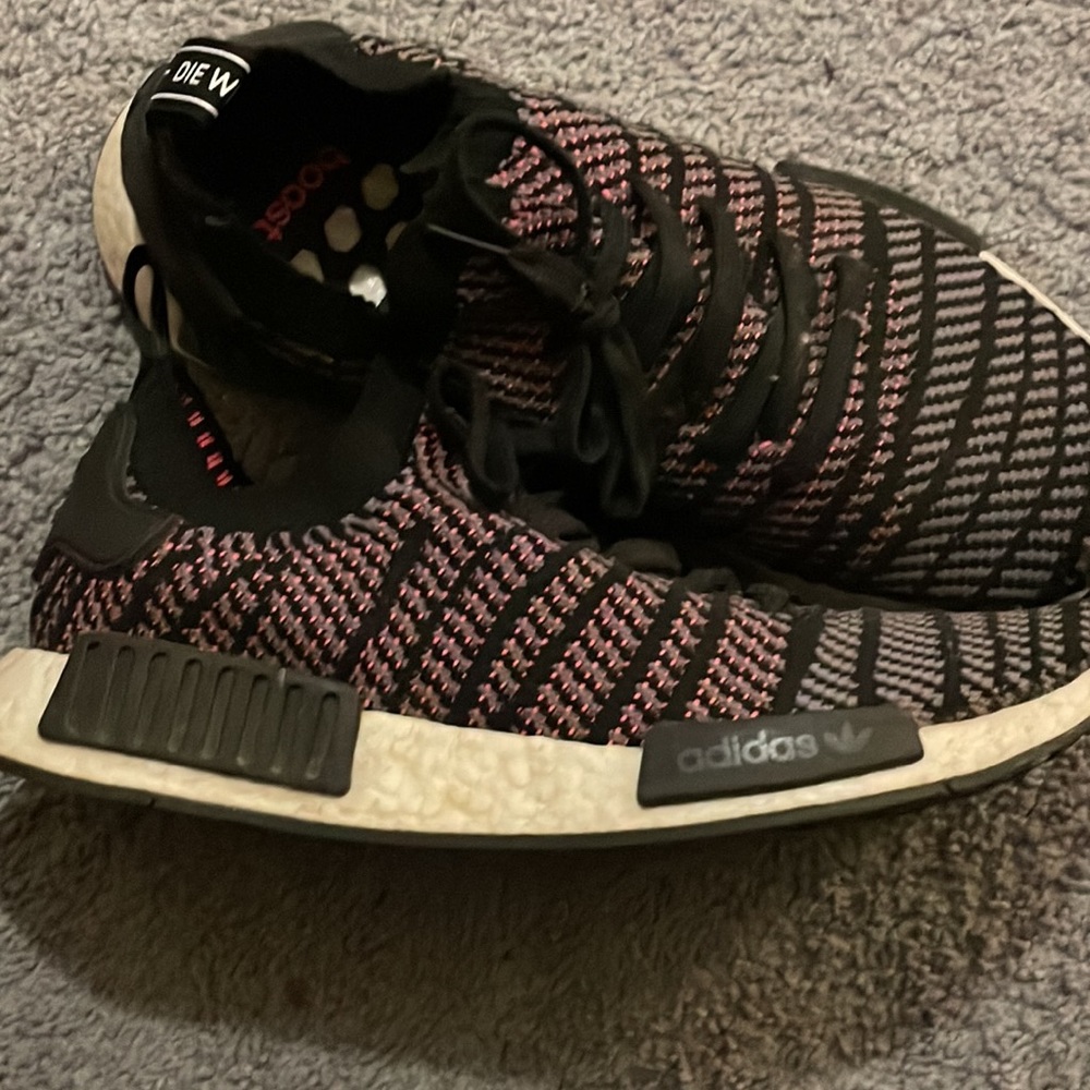 Adidas - Picture 2 of 3